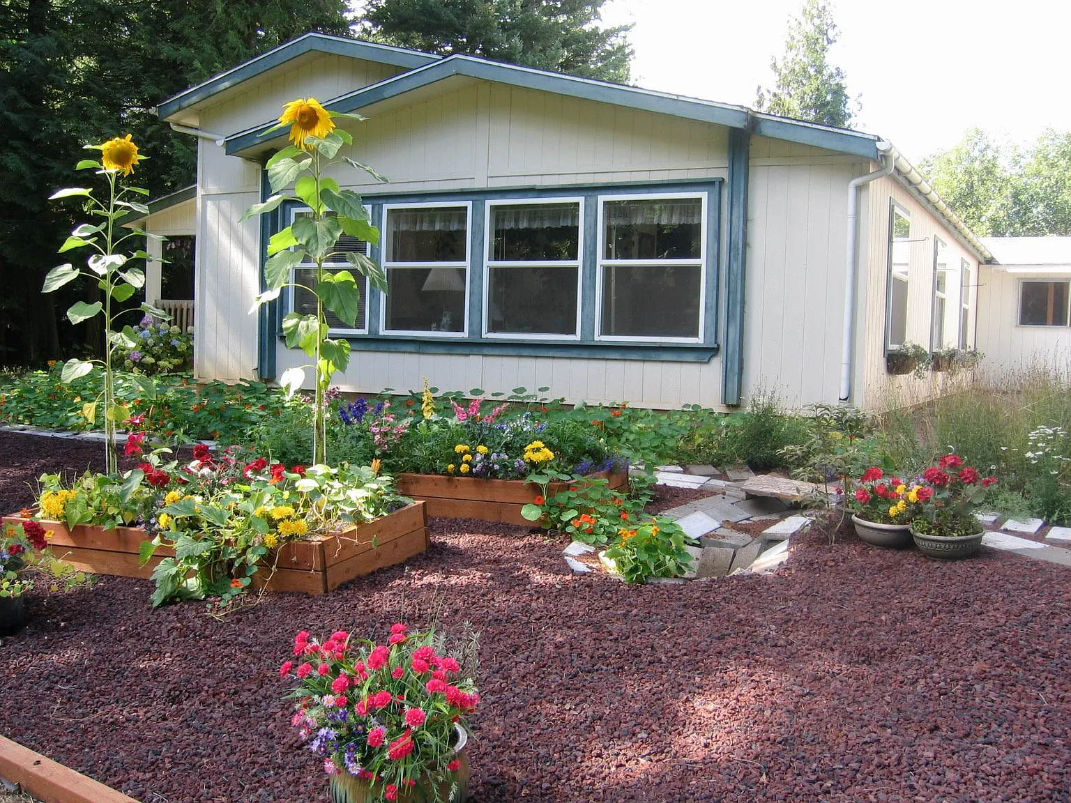 18 SE Curtis Dr photo 1