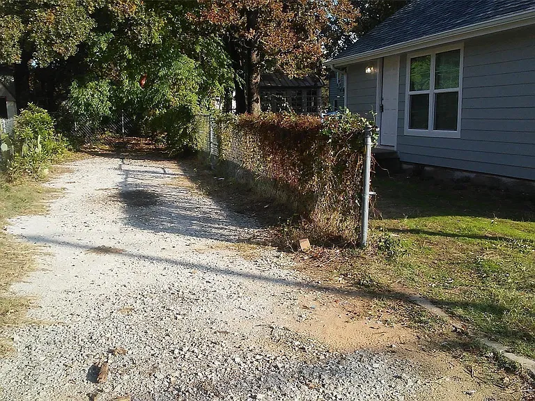 1410 Joplin Ave — Photo 14