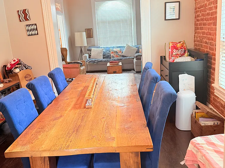 Dining room.