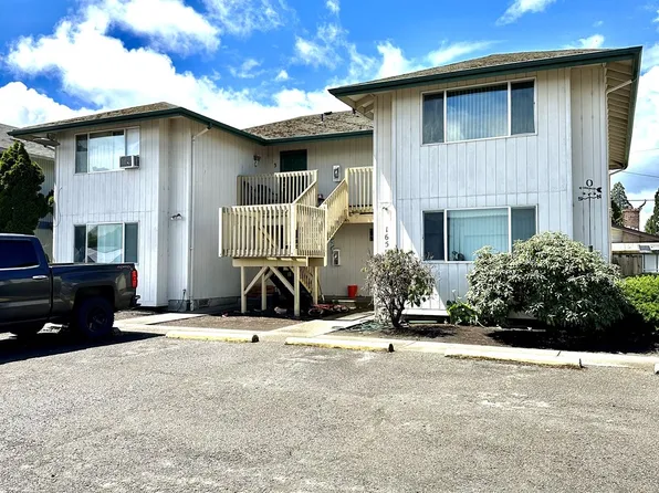 165 SW Kalmia St, Junction City, OR 97448