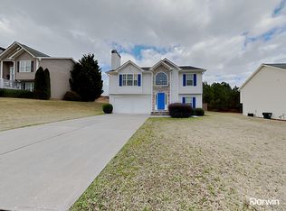 6018 Lancelot Ln, Douglasville, GA 30135