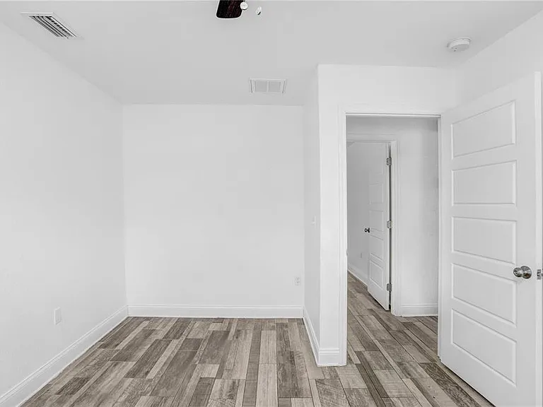 349 Honey Bee Ln — Photo 15
