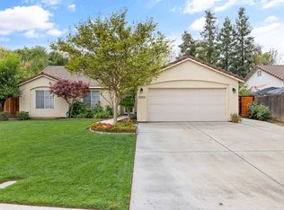 2523 W Babcock Ct, Visalia, CA 93291