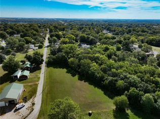 702 W 16th St, Horton, KS 66439