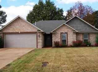 15 Grove Hill Ln, Jackson, TN 38305
