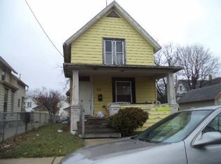 213 College St, Elgin, IL 60120