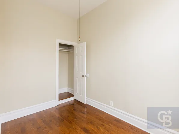 2445 W Harrison St, Chicago, IL 60612