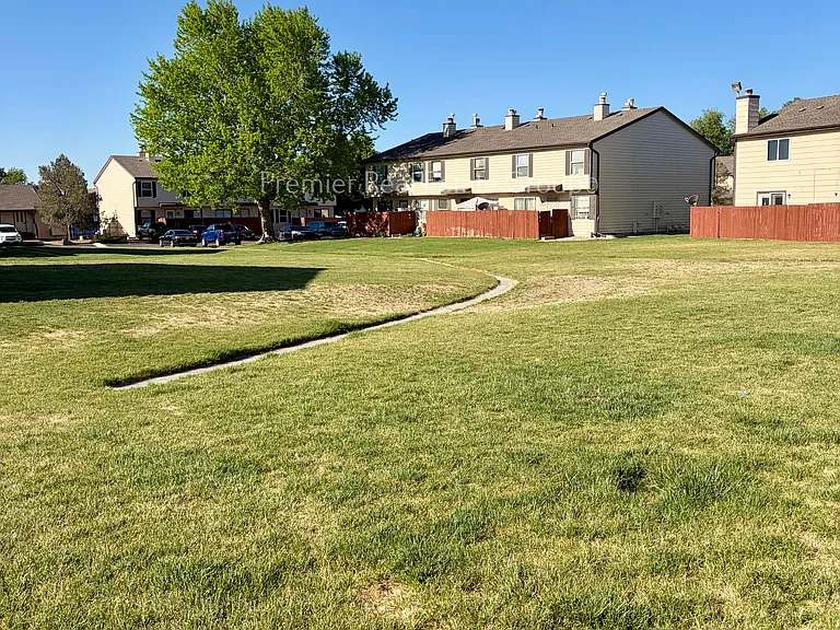 2366 Lexington Village Ln — Photo 14