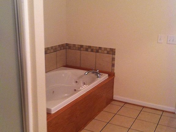 5th image of 11 NE Cherie Ln