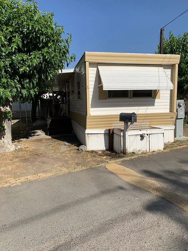 2 bed, 1.0 bath, 600 sqft, $900 — Photo 3