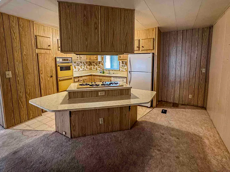 1270 Kingslane Ct — Photo 10