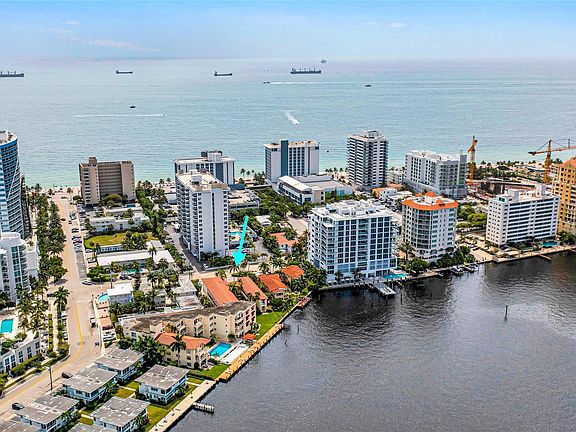 4th image of 341 N Birch Road #204