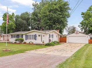 4874 Hepburn Rd, Saginaw, MI 48603