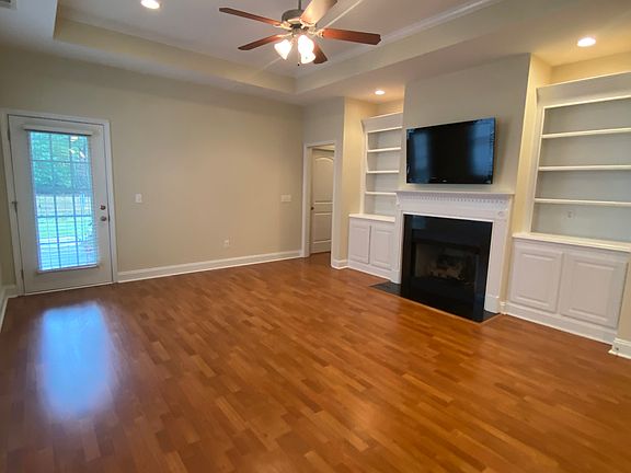 2nd image of 16 Revelstone Way