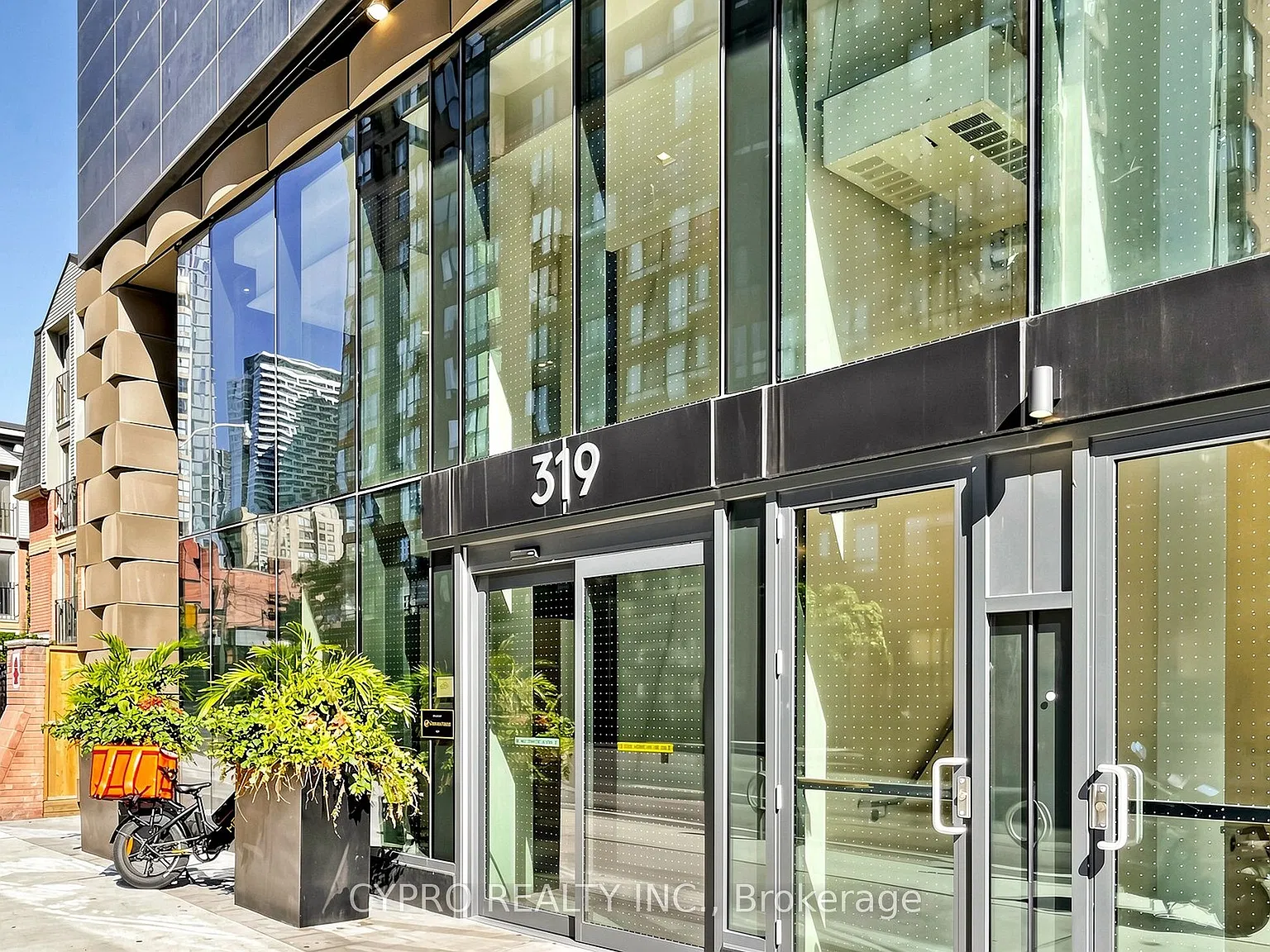 2 bed, $2,700 — Photo 2
