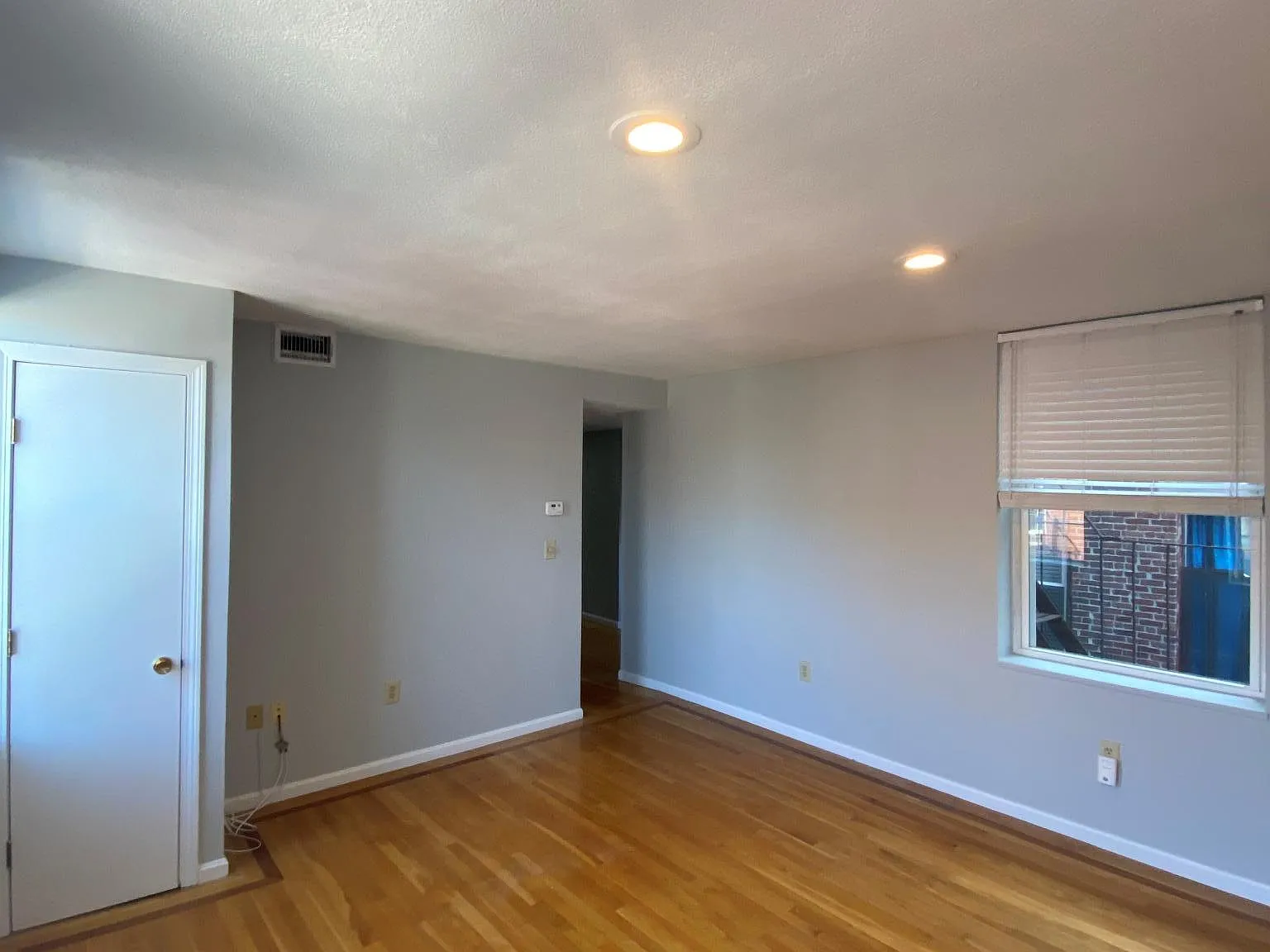 1 bed, 575 sqft, $3,200 — Photo 3