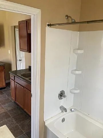 1 bed, 800 sqft, $900 — Photo 2