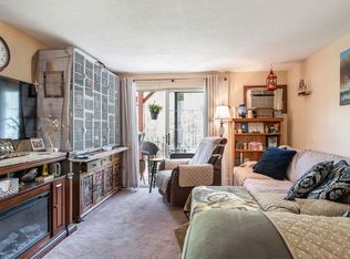 1908 White Cedar Blvd, Portsmouth, NH 03801