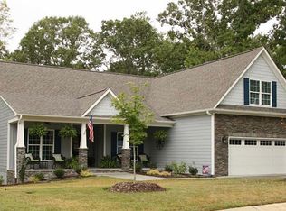 4 Persimmon Ct, Durham, NC 27712