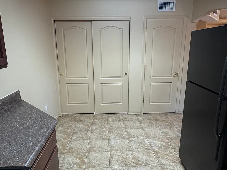 1870 Horizon Way #D — Photo 4