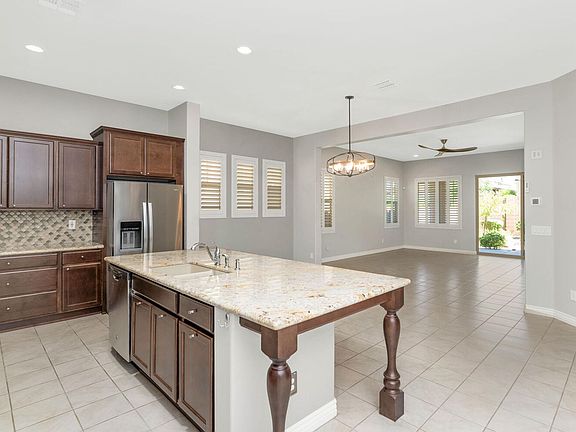 4th image of 3276 E Louise Dr