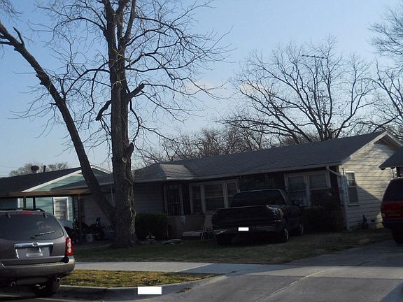2nd image of 4105 S Henderson St
