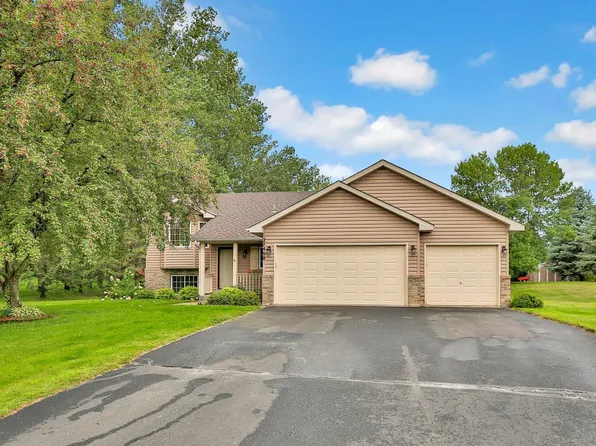 27408 Jody Ave, Chisago City, MN 55013