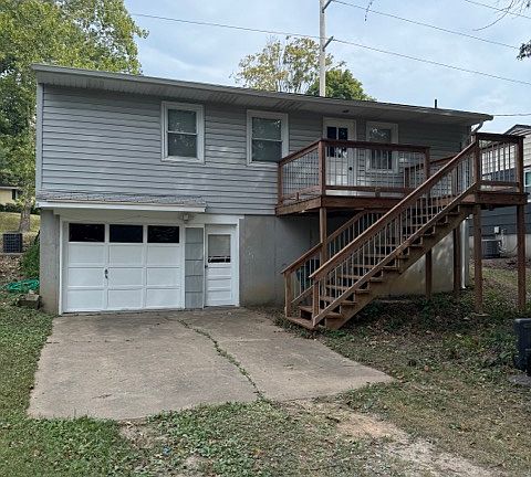 2nd image of 1408 Lawrence Ave