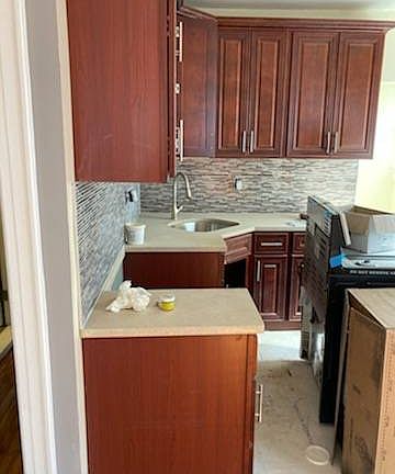 2nd image of 88-69 Eldert Ln #1