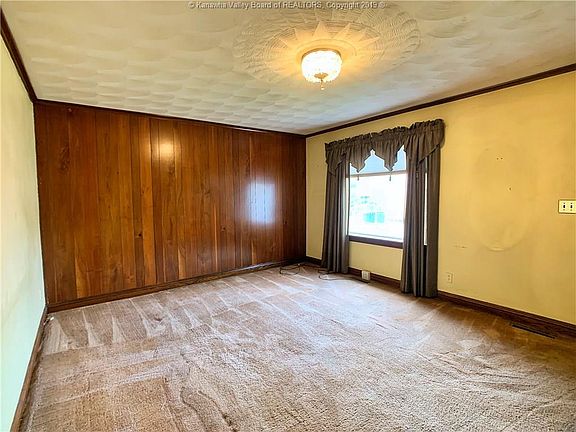 5th image of 1823 Clyde Ct
