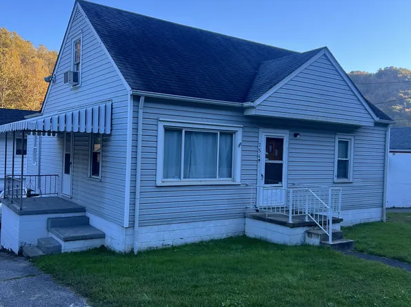 754 Campbells Creek Dr, Charleston, WV 25306