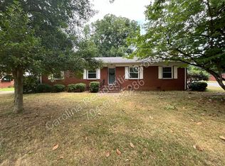 4400 Freedom Dr, Charlotte, NC 28208