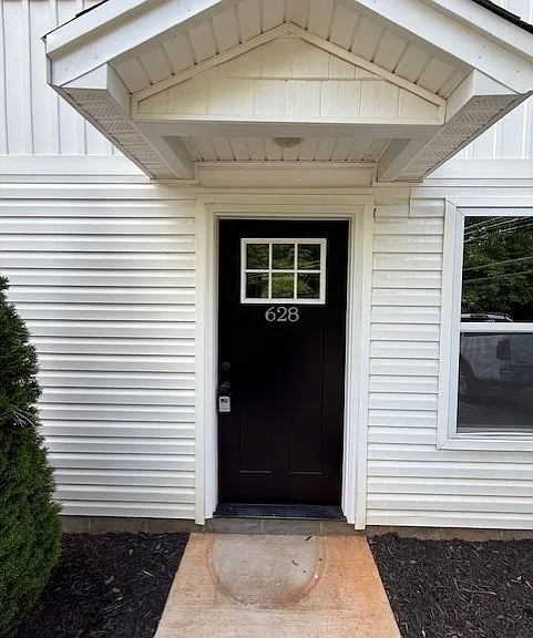 628 Tanner Rd — Photo 2