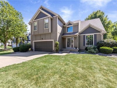 15247 S Roth Dr, Olathe, KS, 66062