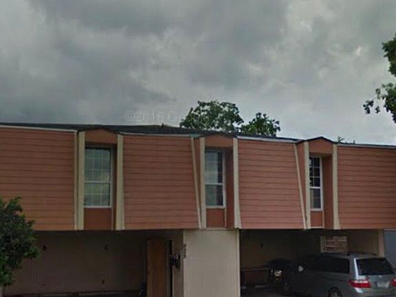 2nd image of 928 E Monterey Ct #C