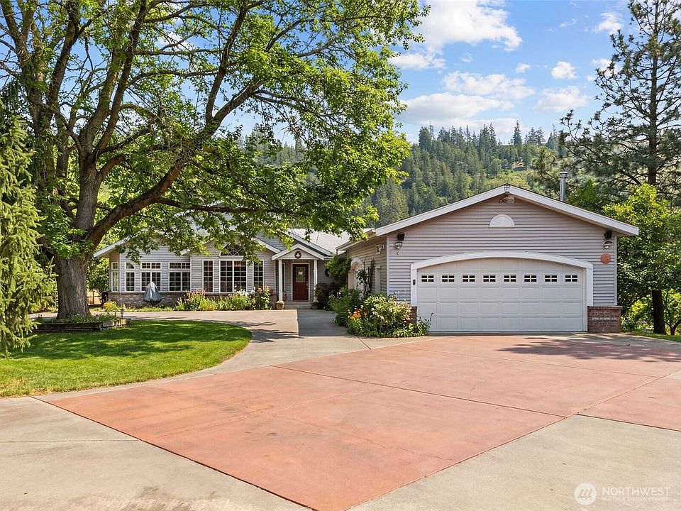 1st image of 1703 W 25th Avenue