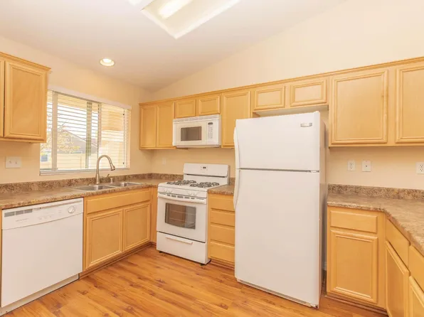 3070 Sedona Ave, Rosamond, CA