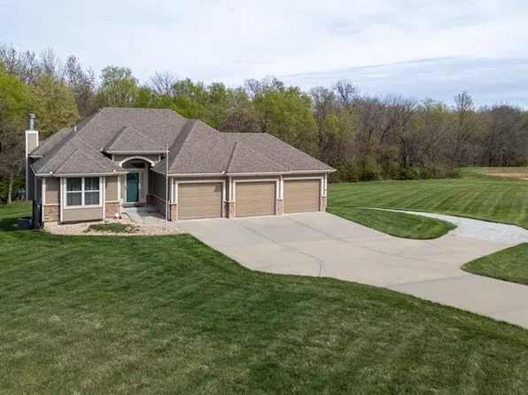 15691 Blackberry Trl, Excelsior Springs, MO 64024