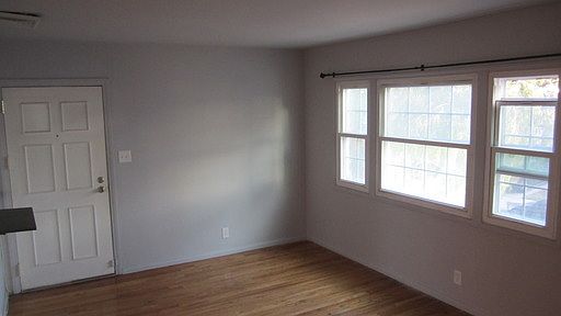 2nd image of 2103 W 102nd St