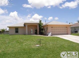 927 SW 33rd Ter, Cape Coral, FL 33914