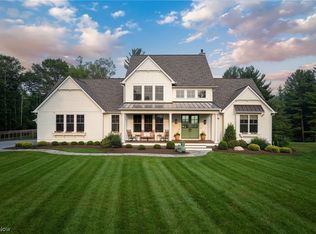 7160 Hunting Rdg, Chesterland, OH 44026