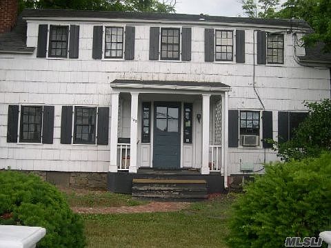 3rd image of 195 E Main St