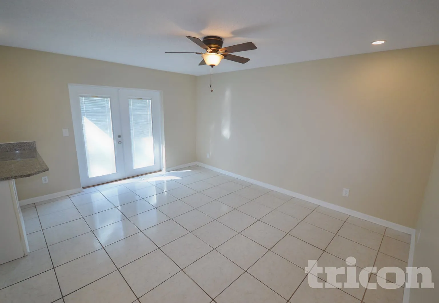 9614 N Connechusett Road Tampa FL — Photo 3