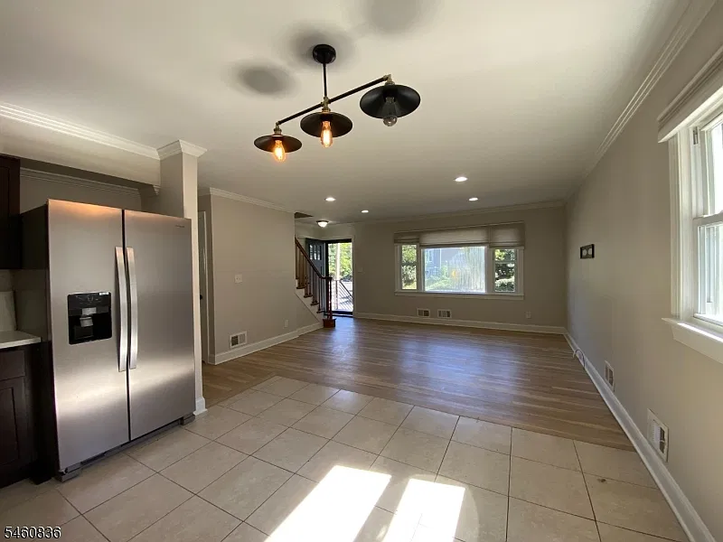 4 bed, 2.0 bath, $4,500 — Photo 3