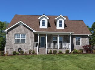 60 Ladybug Ln, Bethpage, TN 37022