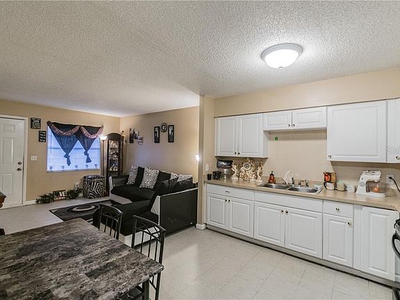 3rd image of 8206 Elmer St