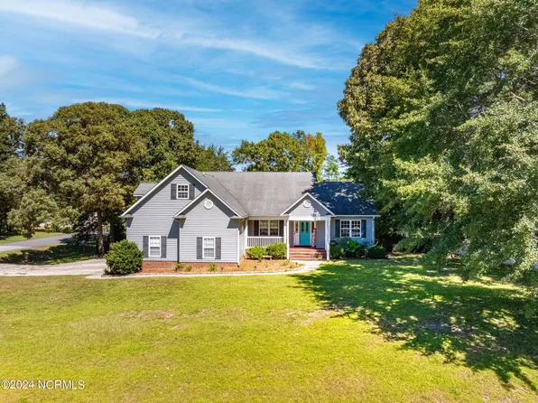100 Longleaf Lane, New Bern, NC 28562