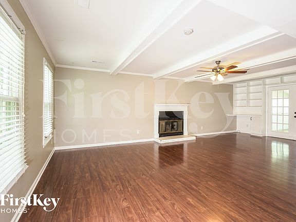 3rd image of 7 Stoney Glen Pl