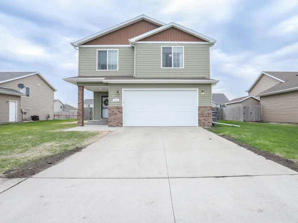 4244 18th St S, Moorhead, MN 56560