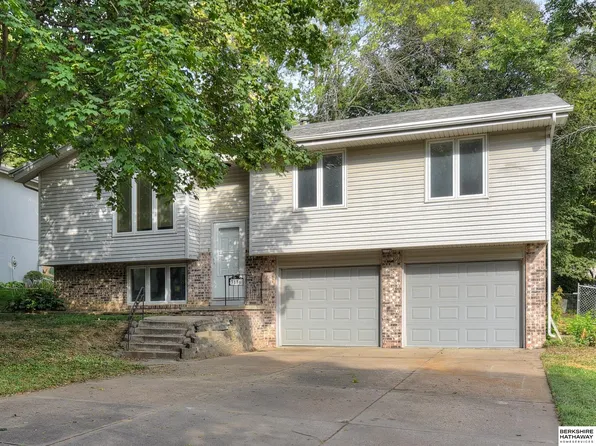 3136 S 159th St, Omaha, NE 68130